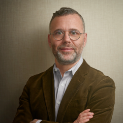 Jonathan Cohen Photo